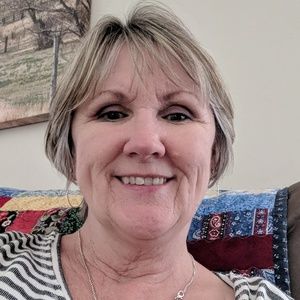 Meet your Posher, Valerie